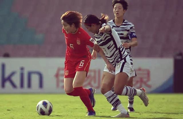 热闹快报：国内外女足盛事引爆全场