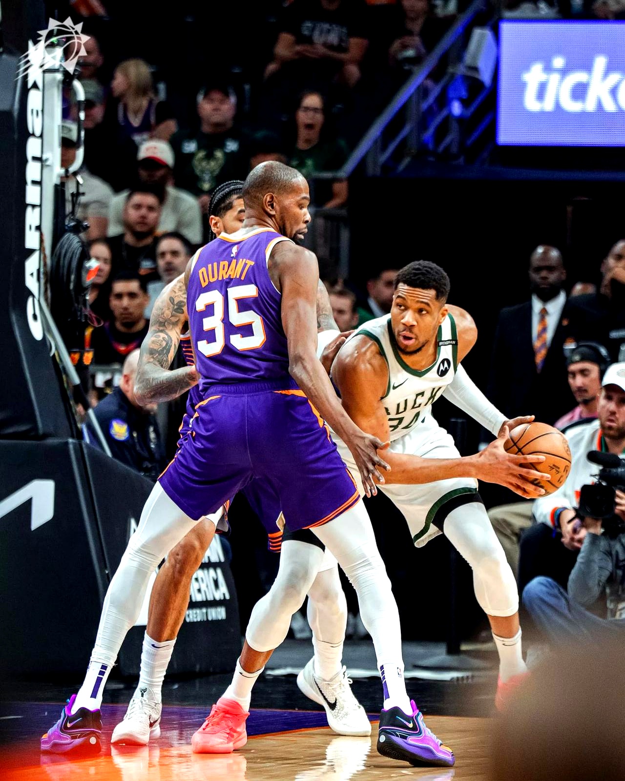 太阳大胜雄鹿，豪取季后赛第二场胜利的简单介绍