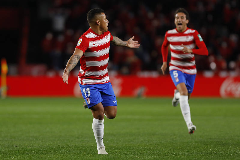 格拉纳达主场逆转，巴塞罗那连败令人惊讶的简单介绍